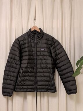 Patagonia Men's Dark Gray Quilted Down Puffer Jacket